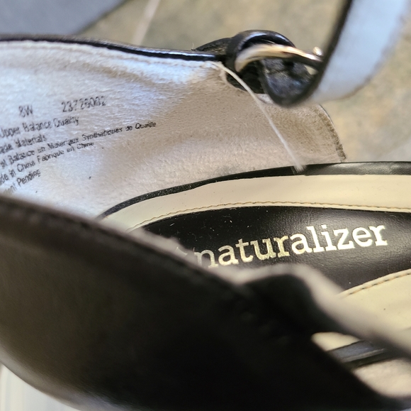 Naturalizer Leather Wedge Shoes - Picture 4 of 9